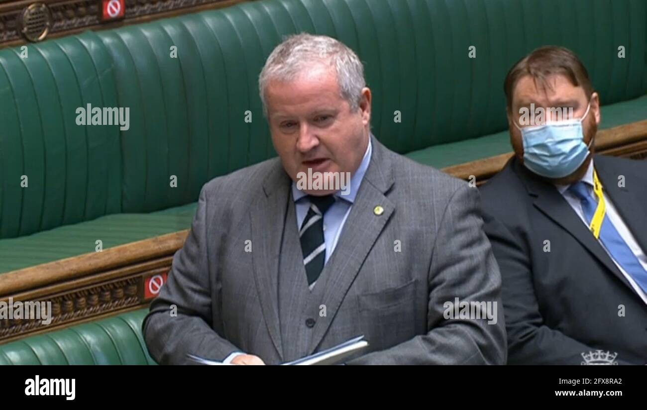 Il leader di SNP Westminster Ian Blackford parla durante le domande del primo Ministro alla Camera dei Comuni, Londra. Data immagine: Mercoledì 26 maggio 2021. Foto Stock