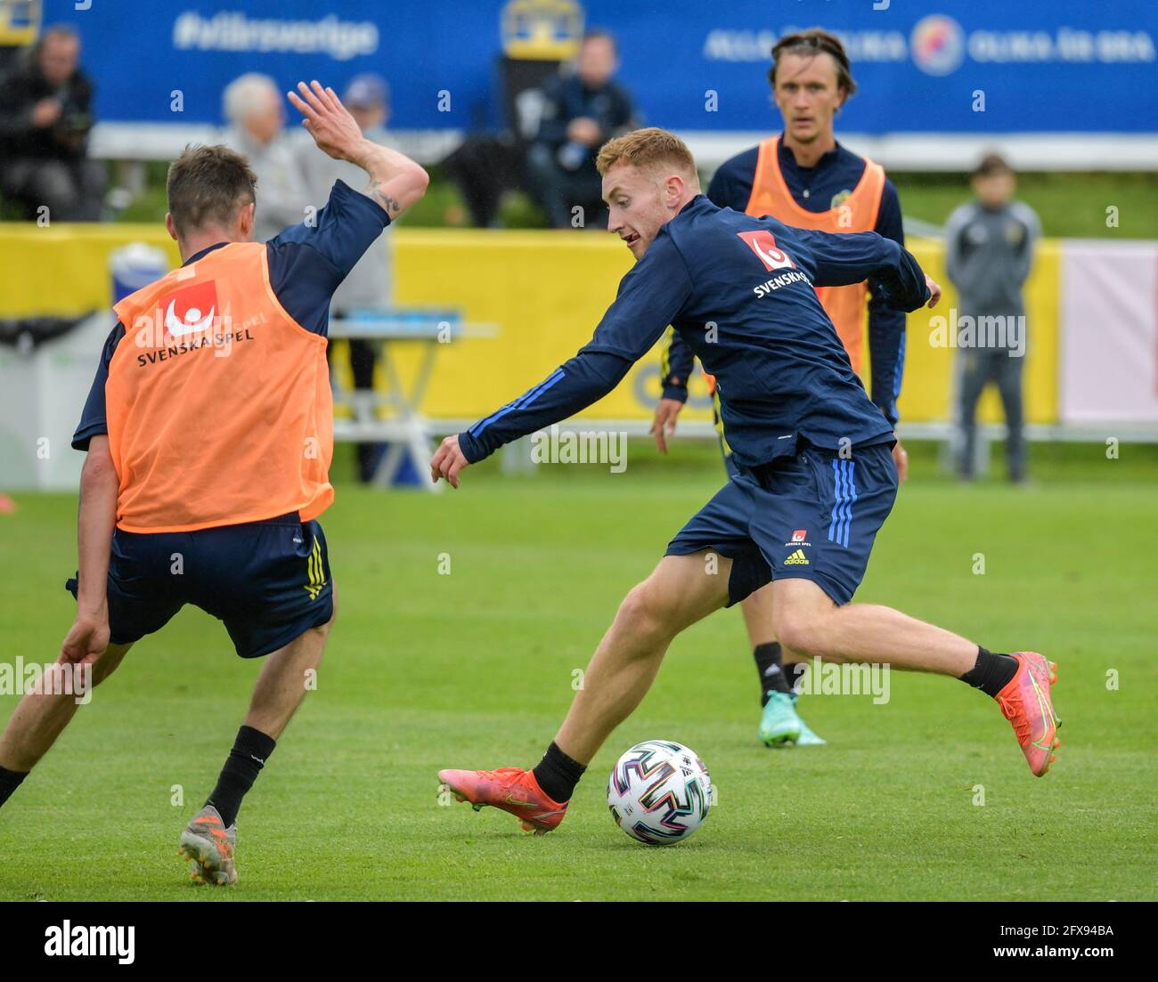 BASTAD 20210525 Swedens Dejan Kulusevski in azione mercoledì 26 maggio 2021 sessione di allenamento alla squadra nazionale di calcio di Bastad prima dei campionati europei. Foto: Anders Wiklund / TT / kod 10040 Foto Stock
