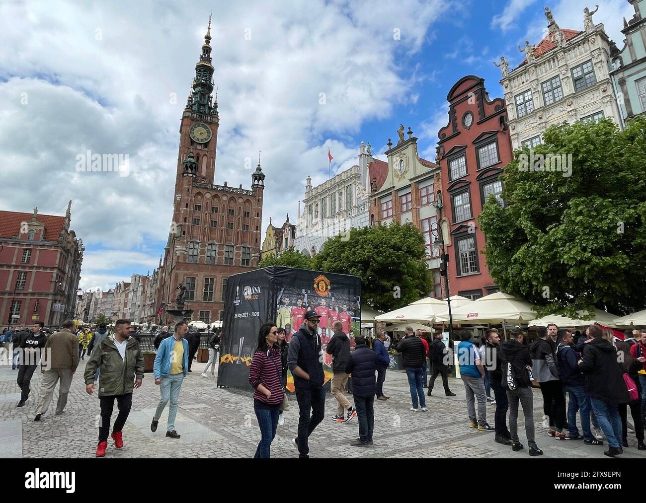 I tifosi di Gdansk in vista della finale della UEFA Europa League tra Villarreal e Manchester United più tardi questa sera. Data immagine: Mercoledì 26 maggio 2021. Foto Stock