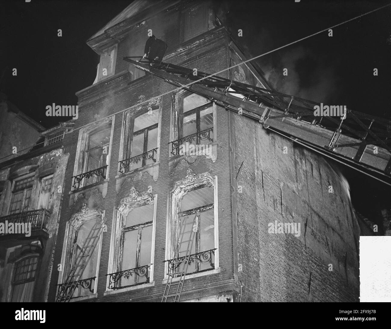 Fuoco a Jodenbreestraat Amsterdam, 20 marzo 1951, FUOCO, Paesi Bassi, foto agenzia stampa del XX secolo, notizie da ricordare, documentario, fotografia storica 1945-1990, storie visive, Storia umana del XX secolo, che cattura momenti nel tempo Foto Stock