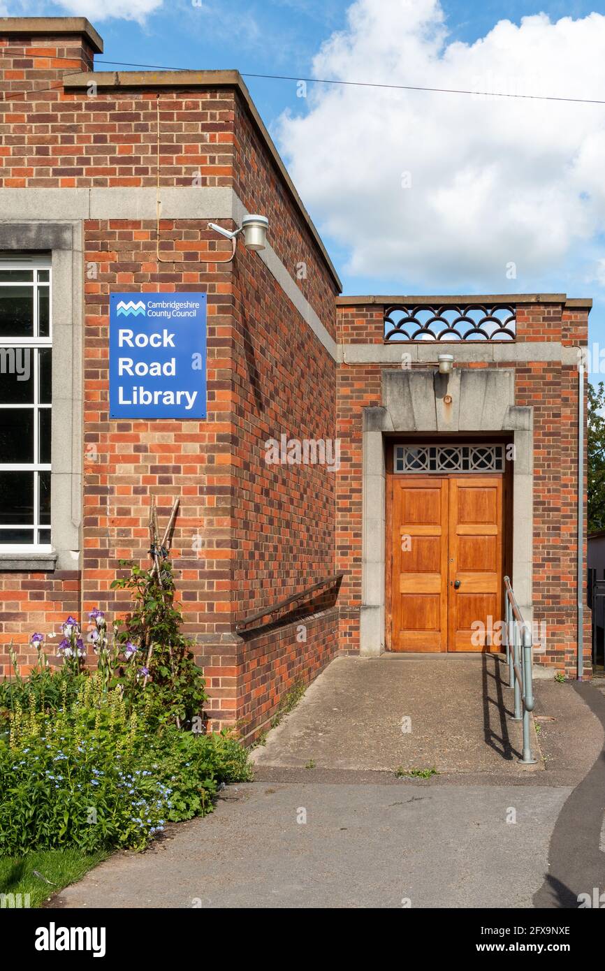 Una vista esterna della Rock Road Library, Cambridge, UK Foto Stock