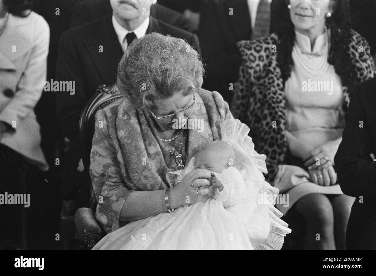 Battesimo del principe Carlos Xavier Bernardo, figlio della principessa Irene, a Castello Lignieres (Francia), 10 febbraio 1970, cerimonie battesimali, Paesi Bassi, foto agenzia stampa del xx secolo, notizie da ricordare, documentario, fotografia storica 1945-1990, storie visive, Storia umana del XX secolo, che cattura momenti nel tempo Foto Stock