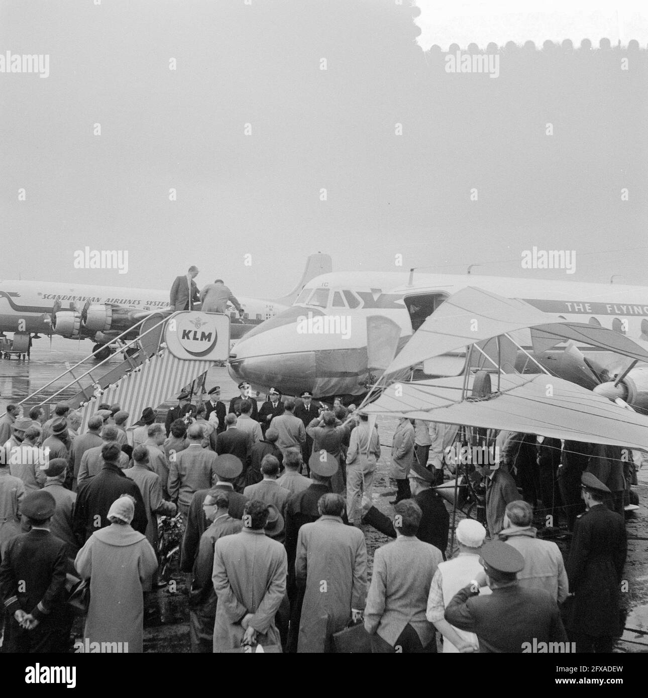 Doping KLM Aircraft Ellehammer a Copenaghen, 11 settembre 1957, battesimi, Paesi Bassi, foto agenzia stampa del xx secolo, notizie da ricordare, documentario, fotografia storica 1945-1990, storie visive, Storia umana del XX secolo, che cattura momenti nel tempo Foto Stock