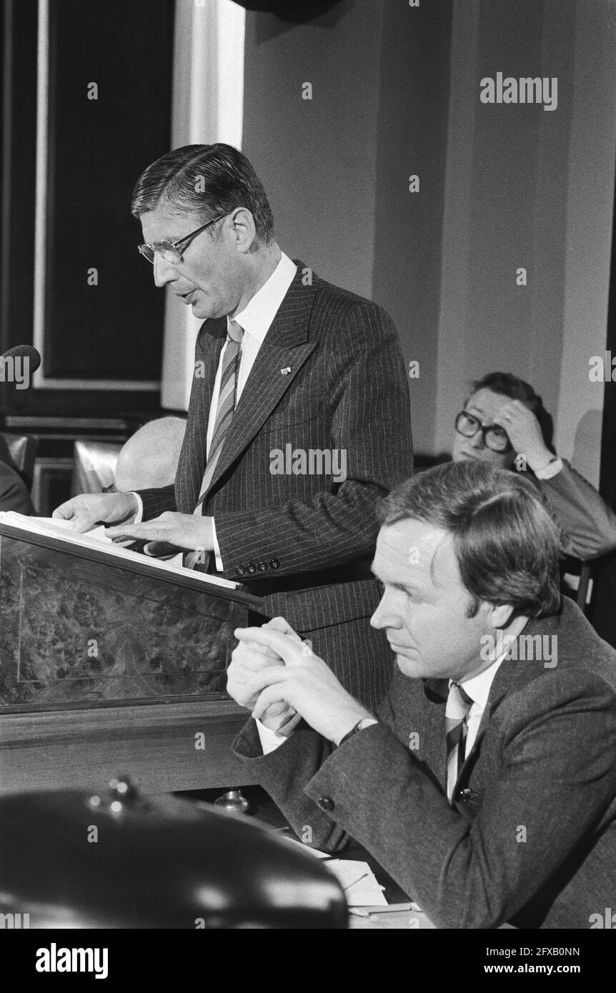 Senato . Considerazioni politiche generali. Numero 6: Discorso del primo Ministro Van Agt, (r.) Terlouw, 10 febbraio 1982, RISULTATI, Paesi Bassi, foto agenzia stampa del xx secolo, notizie da ricordare, documentario, fotografia storica 1945-1990, storie visive, Storia umana del XX secolo, che cattura momenti nel tempo Foto Stock
