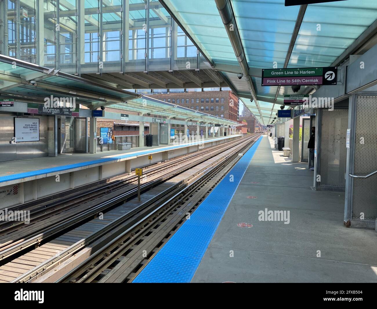 CHICAGO, STATI UNITI - 14 Maggio 2021: Fermata del treno CTA di Chicago nel Loop Foto Stock