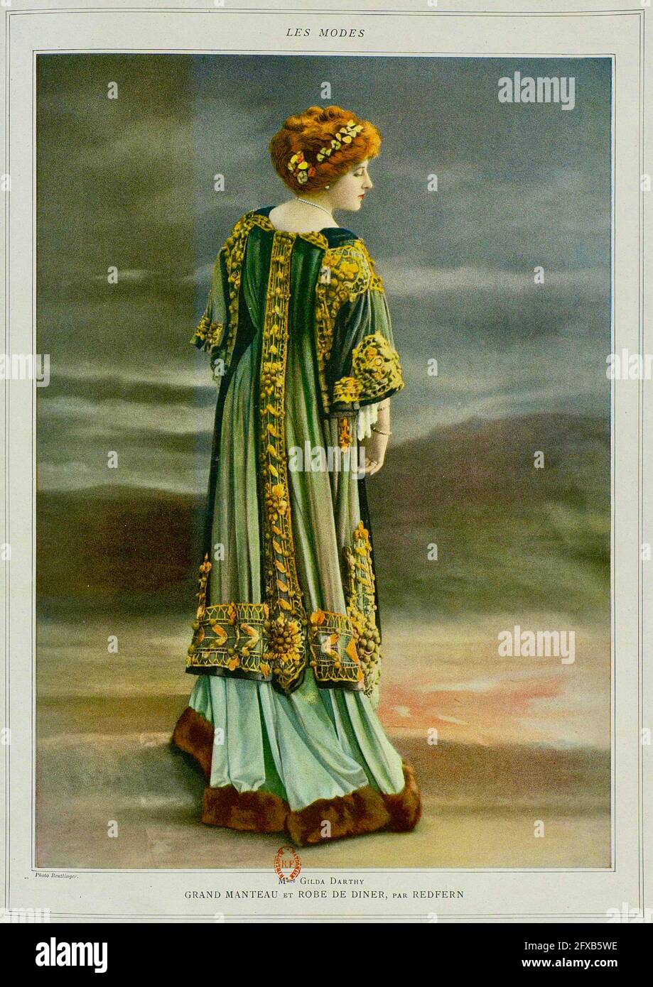 Léopold-Émile Reutlinger fotografia d'epoca. Fotografia di moda dal 1900's Parigi. John Redfern design. Foto Stock