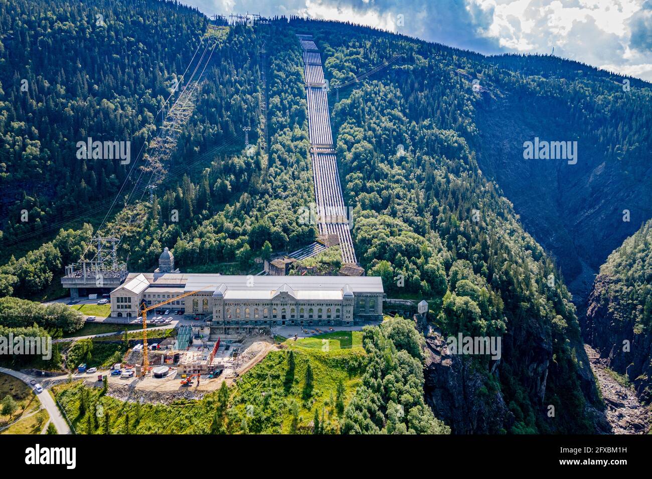 Norvegia, Telemark, Rjukan, veduta aerea della centrale idroelettrica del patrimonio mondiale dell'UNESCO Sito industriale Rjukan Notodden Foto Stock