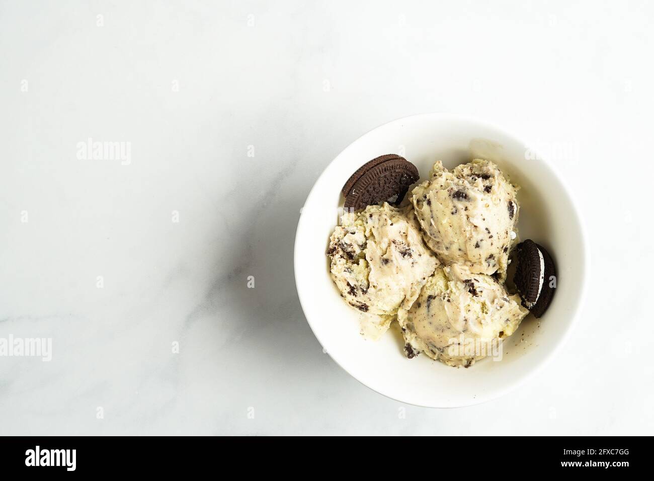 Biscotti e gelato al gelato Foto Stock