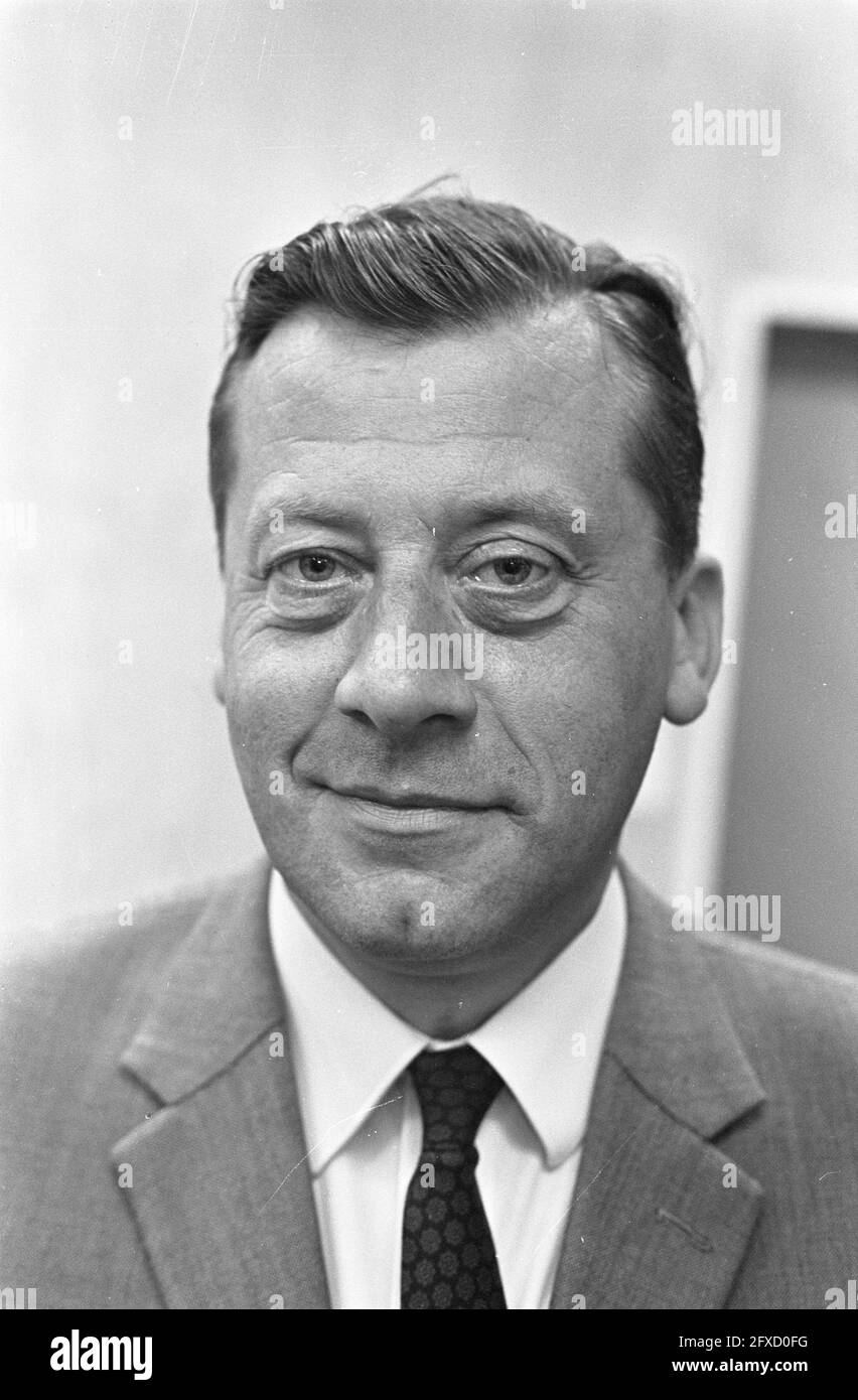 Conferenza stampa sulla costruzione del Rijksmuseum Van Gogh ad Amsterdam. Direttore drs. E. R. Meijer, numero 17 architetto J. van Tricht, 11 giugno 1968, musei, Paesi Bassi, foto agenzia stampa del XX secolo, notizie da ricordare, documentario, fotografia storica 1945-1990, storie visive, Storia umana del XX secolo, che cattura momenti nel tempo Foto Stock