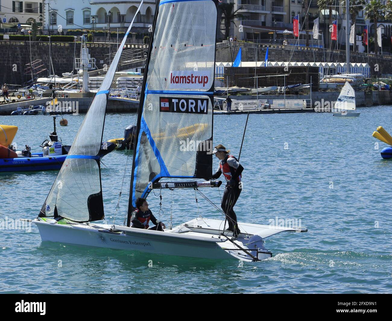 Cascais, Lisboa Portogallo. 26 Maggio 2021. (INT) Vista della Marina di Cascais in Portogallo. 26 maggio 2021, Cascais, Portogallo: Vista della Marina Cascais, una delle più grandi della Riviera portoghese, questo Mercoledì (26). Credit: Edson De Souza/TheNews2 Credit: Edson De Souza/TheNEWS2/ZUMA Wire/Alamy Live News Foto Stock