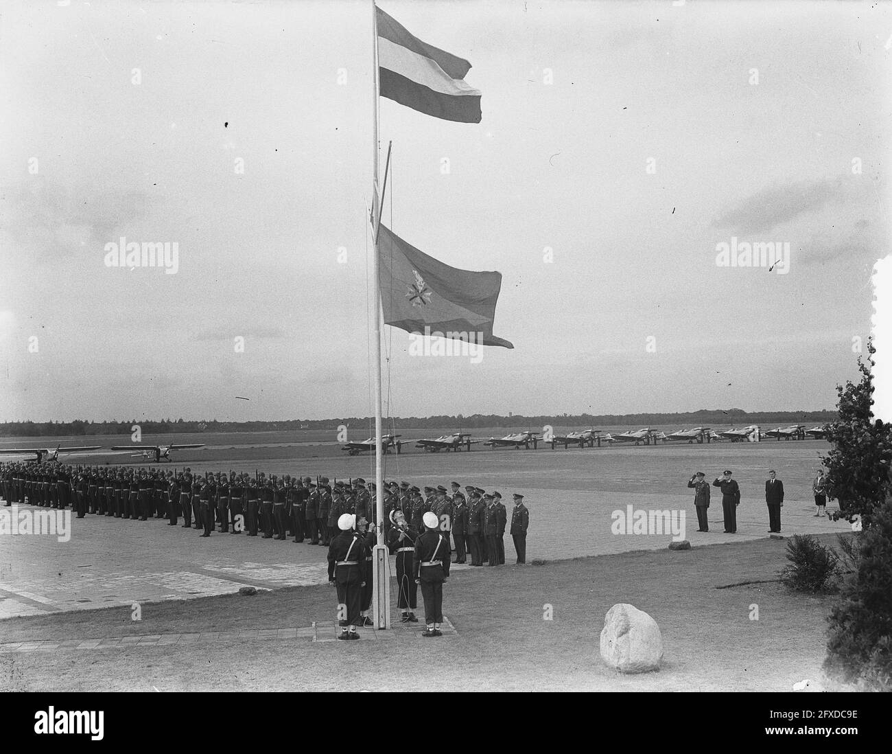 Soesterberg è base aerea, 30 agosto 1951, BASE DI VOLO, Paesi Bassi, foto agenzia stampa del xx secolo, notizie da ricordare, documentario, fotografia storica 1945-1990, storie visive, Storia umana del XX secolo, che cattura momenti nel tempo Foto Stock