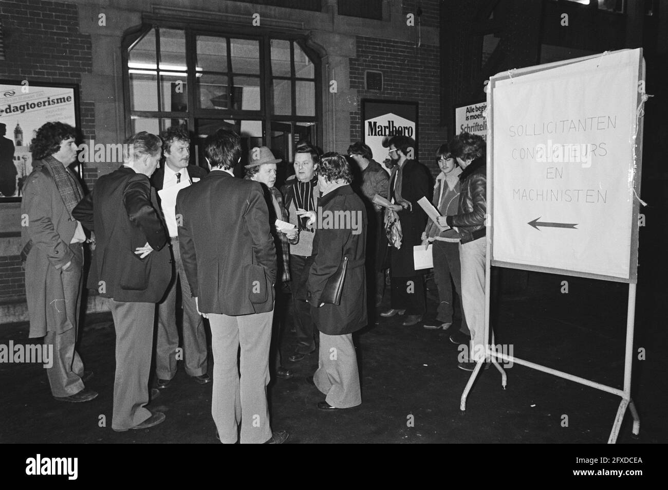 I ricorrenti hanno svolto un lavoro equo NS in treno a causa della carenza di personale NS, 24 gennaio 1980, ricorrenti, stazioni, Paesi Bassi, foto agenzia stampa del xx secolo, notizie da ricordare, documentario, fotografia storica 1945-1990, storie visive, Storia umana del XX secolo, che cattura momenti nel tempo Foto Stock