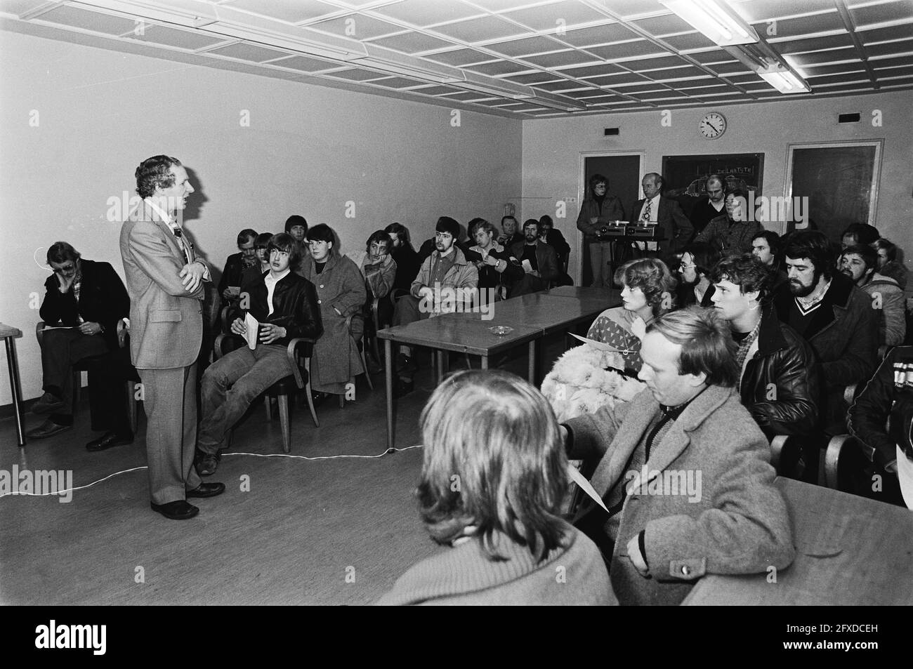 Candidati job fair NS in treno a causa di carenza di personale NS, 24 gennaio 1980, candidati, Paesi Bassi, 20 ° secolo agenzia stampa foto, notizie da ricordare, documentario, fotografia storica 1945-1990, storie visive, Storia umana del XX secolo, che cattura momenti nel tempo Foto Stock