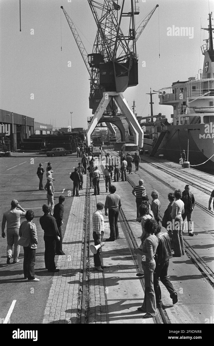 Strikers at the Gru, 6 settembre 1979, società, porti, Gru, scioperi, lavoratori, Paesi Bassi, foto agenzia stampa del XX secolo, notizie da ricordare, documentario, fotografia storica 1945-1990, storie visive, Storia umana del XX secolo, che cattura momenti nel tempo Foto Stock