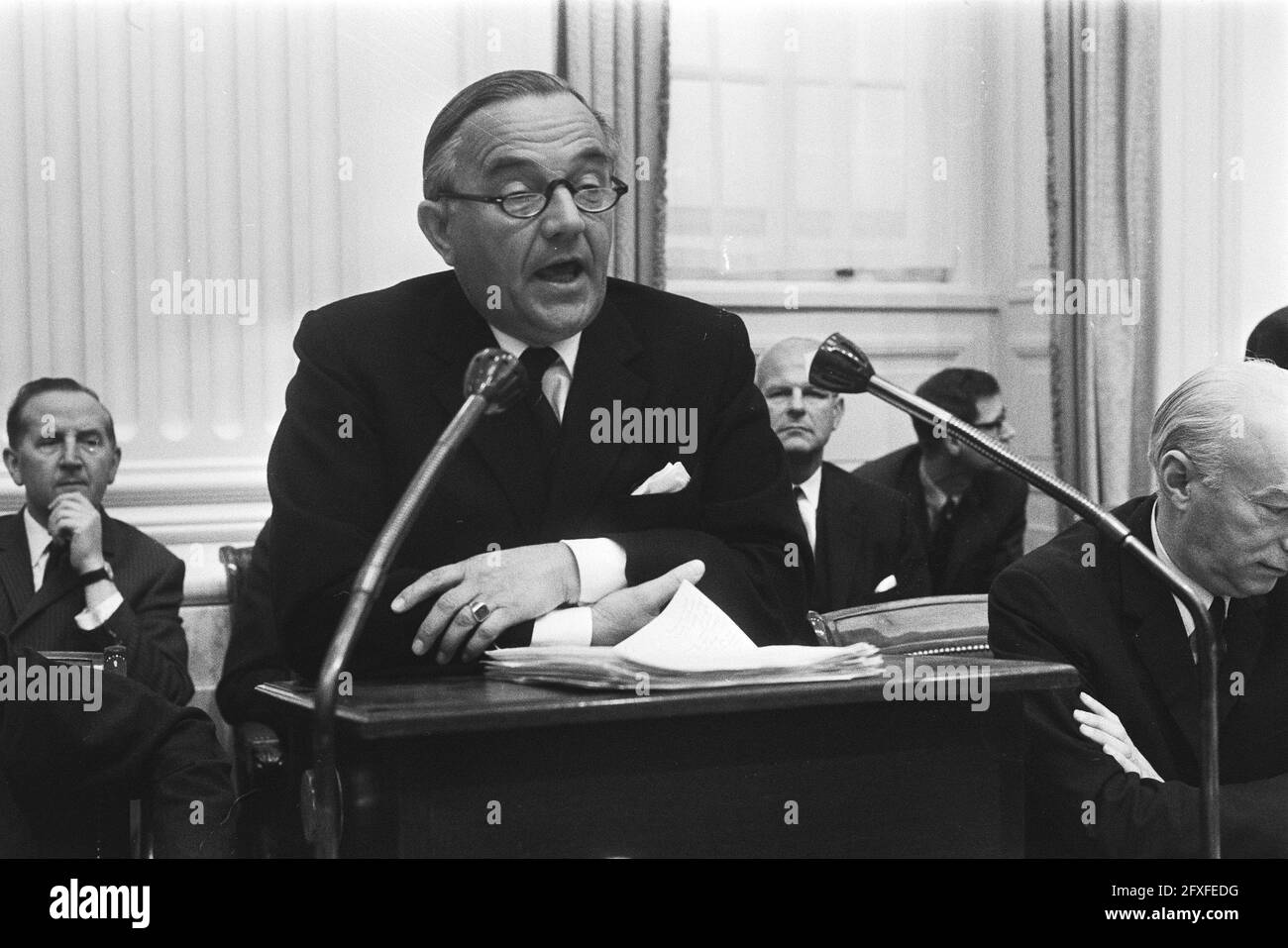 Camera dei rappresentanti, risposta del governo dopo i dibattiti di ieri sulle considerazioni generali; De Jong, capo, intervenendo, ottobre 15, 1970, politica, Paesi Bassi, foto agenzia stampa del XX secolo, notizie da ricordare, documentario, fotografia storica 1945-1990, storie visive, Storia umana del XX secolo, che cattura momenti nel tempo Foto Stock