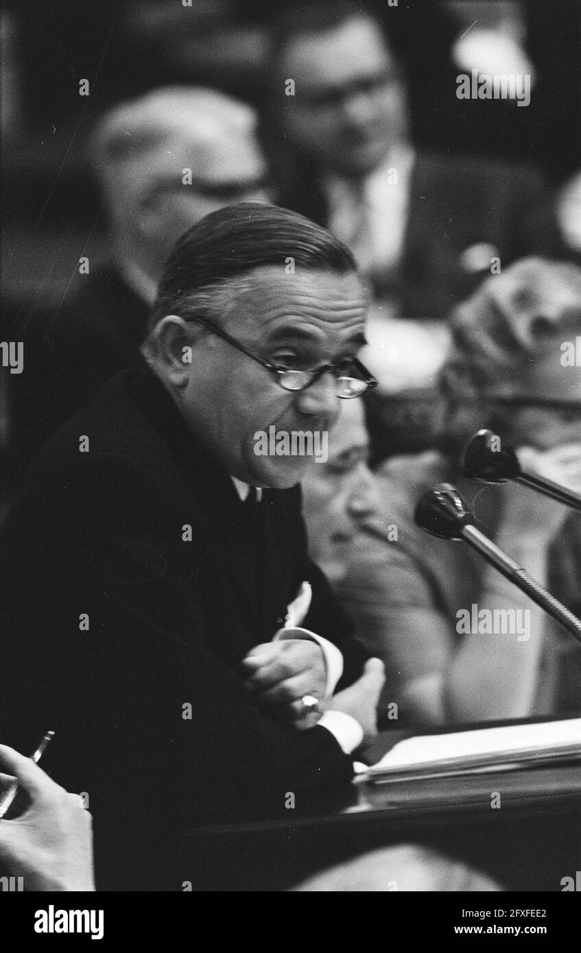 Camera dei rappresentanti, risposta del governo dopo i dibattiti di ieri sulle considerazioni generali; De Jong, capo, intervenendo, ottobre 15, 1970, politica, Paesi Bassi, foto agenzia stampa del XX secolo, notizie da ricordare, documentario, fotografia storica 1945-1990, storie visive, Storia umana del XX secolo, che cattura momenti nel tempo Foto Stock