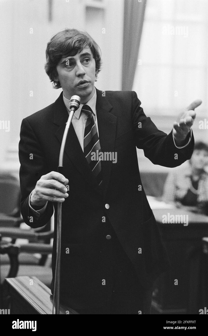 Lower House, dibattito sulla crisi dei gabelli; Nijpels, leader del partito VVD, in parola, chiusura, 13 maggio 1982, crisi dei gabelli, I Paesi Bassi, foto agenzia stampa del XX secolo, notizie da ricordare, documentario, fotografia storica 1945-1990, storie visive, Storia umana del XX secolo, che cattura momenti nel tempo Foto Stock