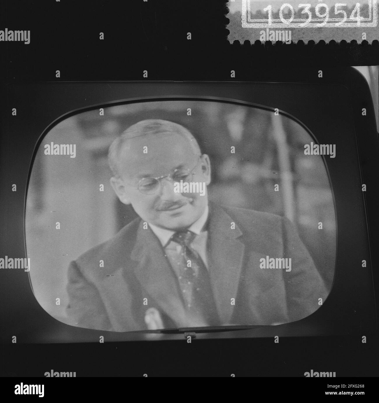 VARA broadcast en passant in Bellevue, 26 maggio 1959, televisione, trasmissioni, I Paesi Bassi, foto agenzia stampa del XX secolo, notizie da ricordare, documentario, fotografia storica 1945-1990, storie visive, Storia umana del XX secolo, che cattura momenti nel tempo Foto Stock