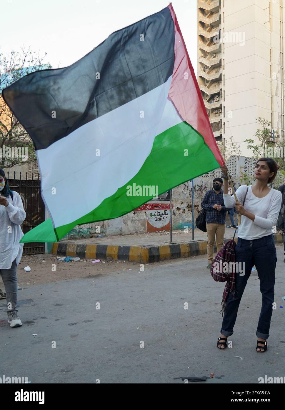 Protesta a-Pro contro la Palestina tenutasi al Karachi Press Club durante il conflitto tra Palestina e Israele, il popolo pakistano dimostra il proprio sostegno alla Palestina. Foto Stock