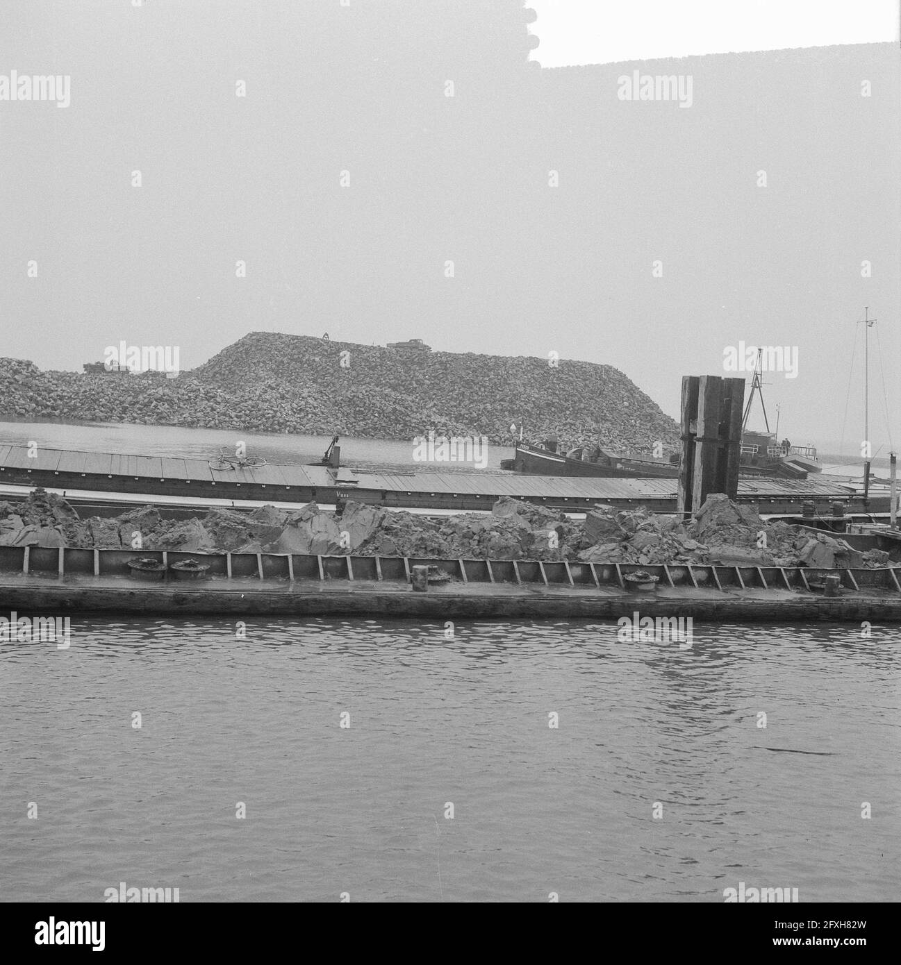 Chiusura della Lauwerszee, la fossa di costruzione, 3 giugno 1964, Chiusure, Costruzioni, Paesi Bassi, agenzia stampa del XX secolo foto, notizie da ricordare, documentario, fotografia storica 1945-1990, storie visive, Storia umana del XX secolo, che cattura momenti nel tempo Foto Stock