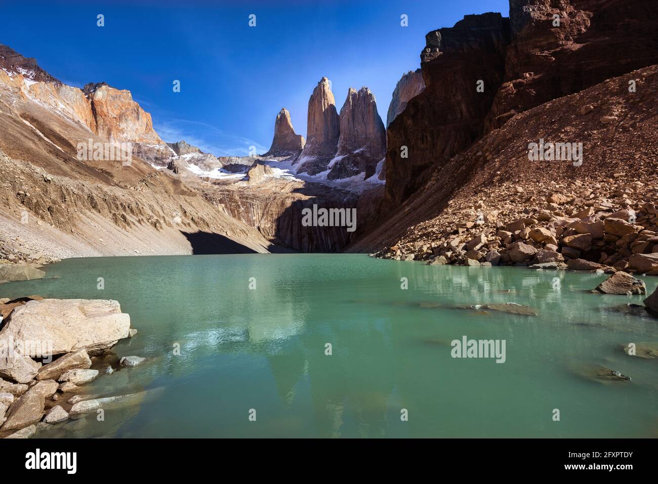 Base e ghiacciaio delle Torres del Paine, Parco Nazionale delle Torres del Paine, Provincia di ultima Esperanza, Cile Foto Stock
