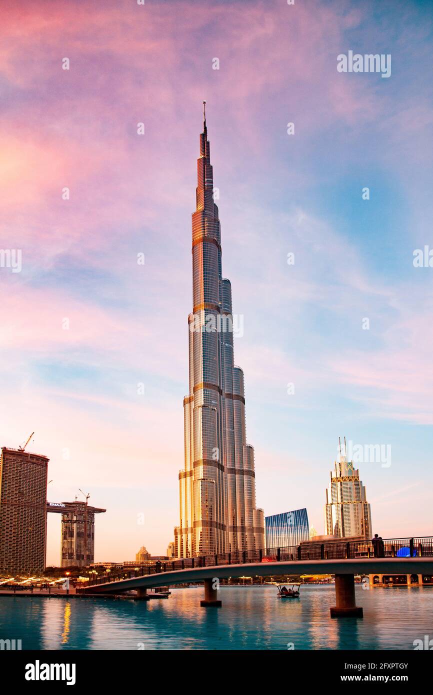 Il Burj Khalifa, conosciuto come il Burj Dubai prima della sua inaugurazione nel 2010, un grattacielo a Dubai, Emirati Arabi Uniti, Medio Oriente Foto Stock