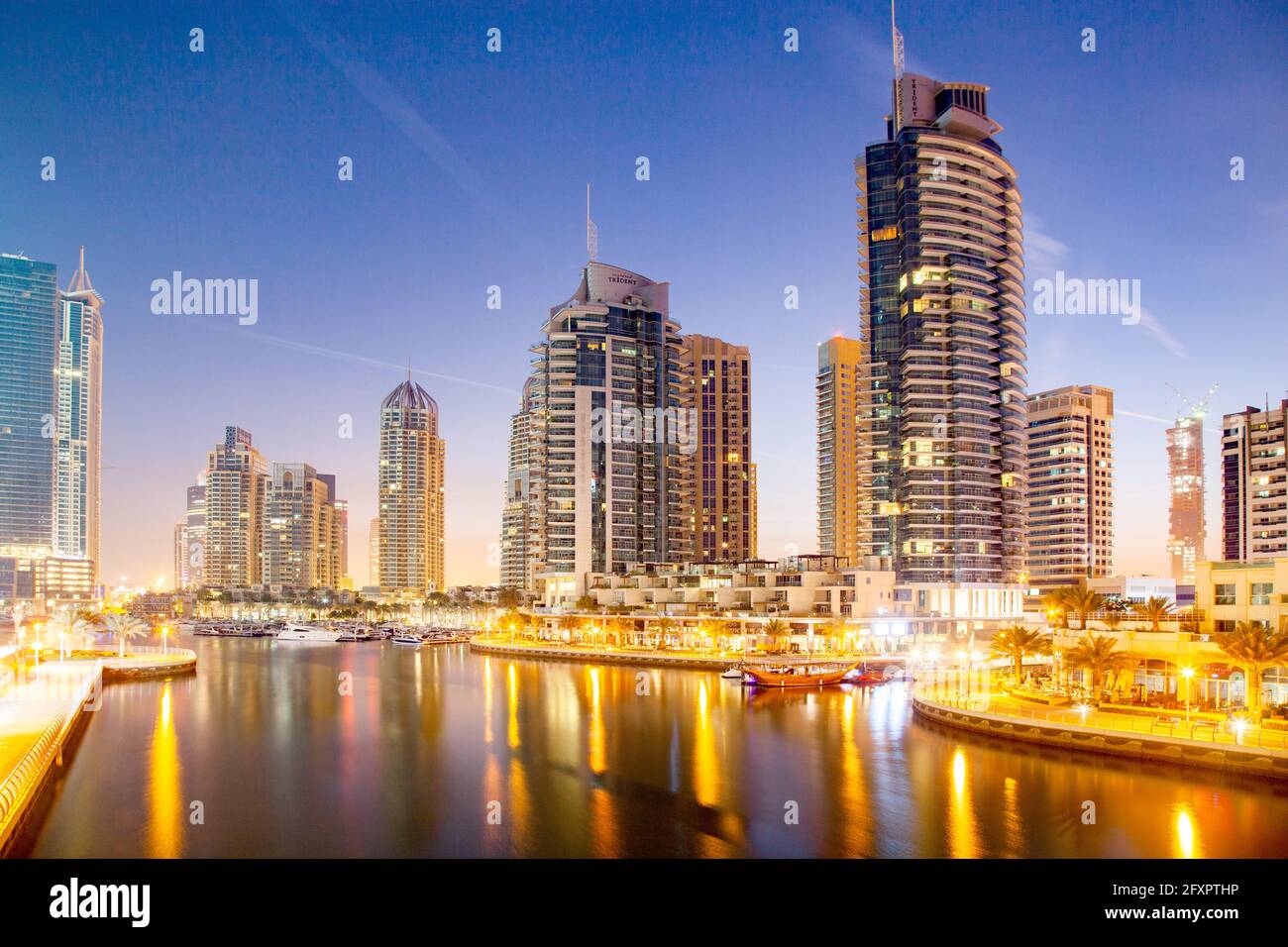 Grattacieli di Dubai Marina, Dubai, Emirati Arabi Uniti, Medio Oriente Foto Stock