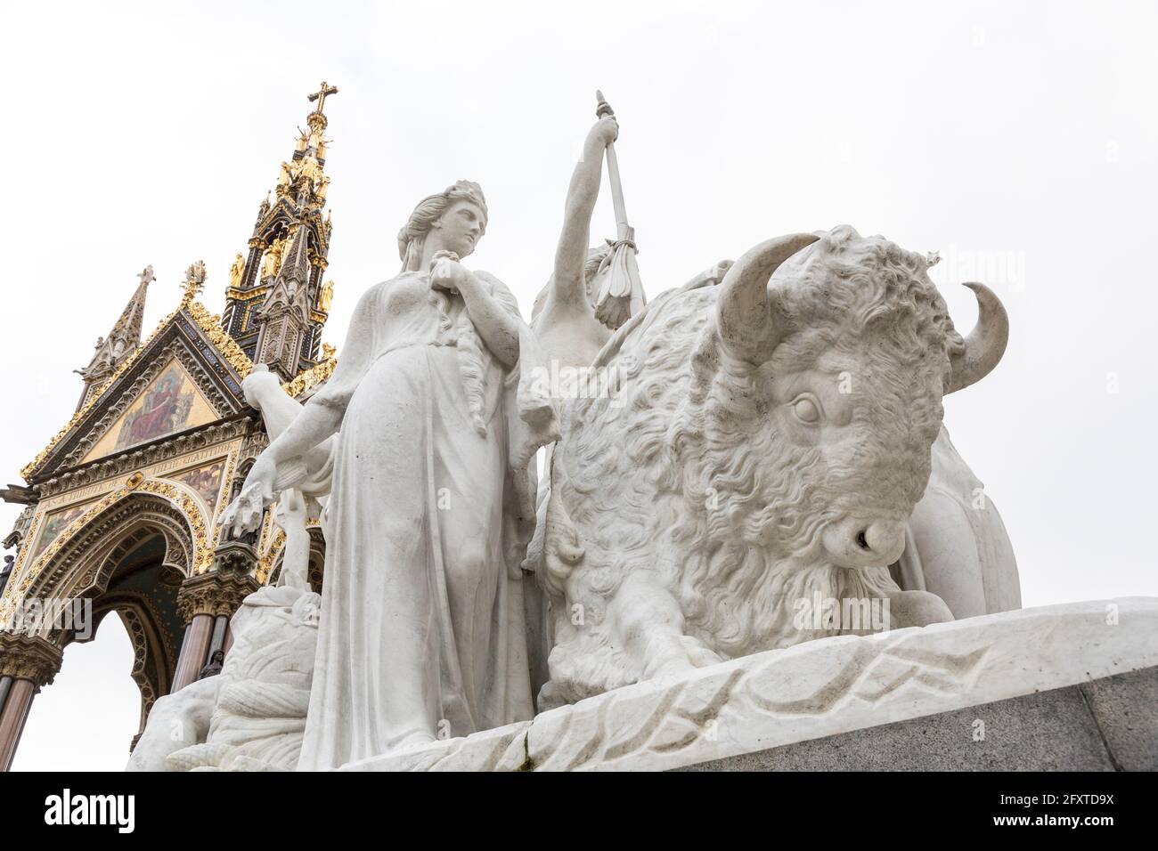 Scultura del gruppo americano di John Bell parte dell'Albert Memorial, Kensington Gardens, Londra, Inghilterra, Regno Unito Foto Stock