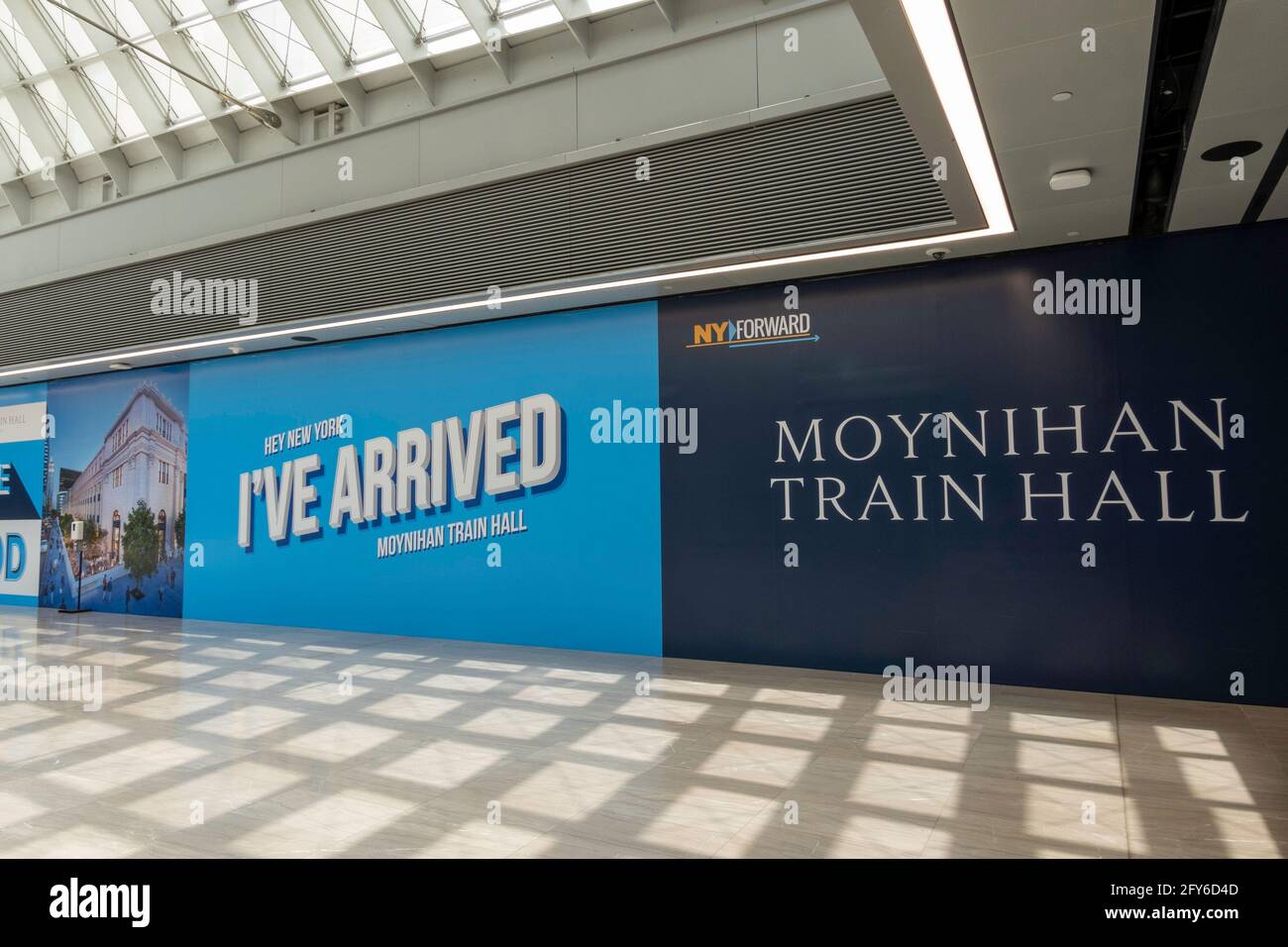 Il Moynihan Train Hall (MTH) si trova nello storico edificio dell'ufficio postale di James A. Farley, New York City, USA Foto Stock