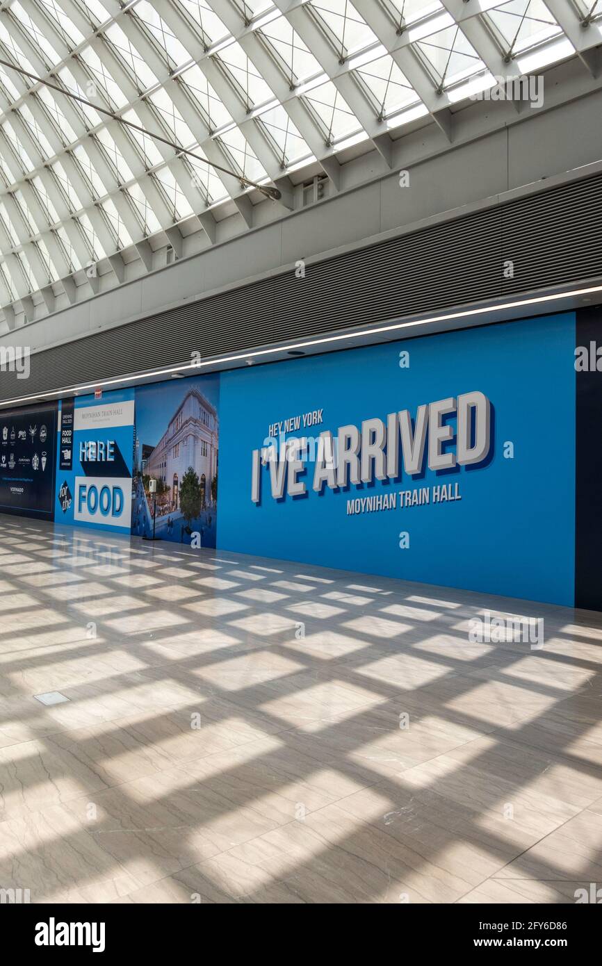 Il Moynihan Train Hall (MTH) si trova nello storico edificio dell'ufficio postale di James A. Farley, New York City, USA Foto Stock