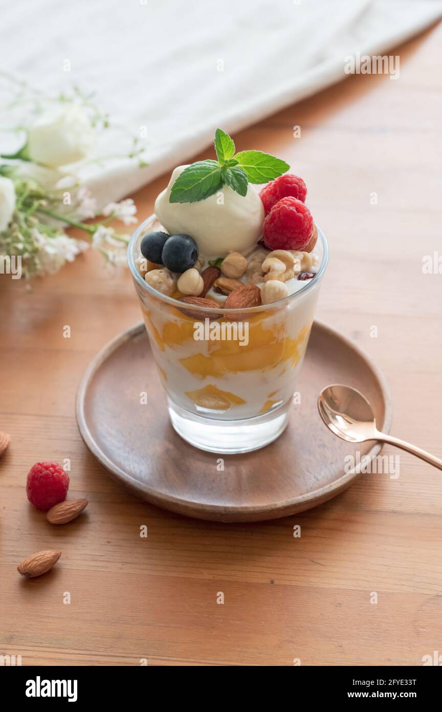 Gelato artigianale al Mango Parfait Foto Stock