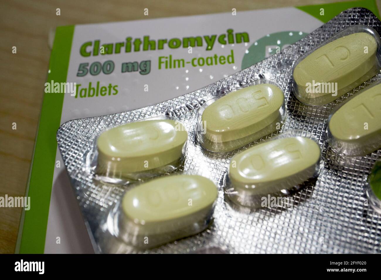 ciclo di claritromicina compresse di prescrizione antibiotica in confezione blister Foto Stock