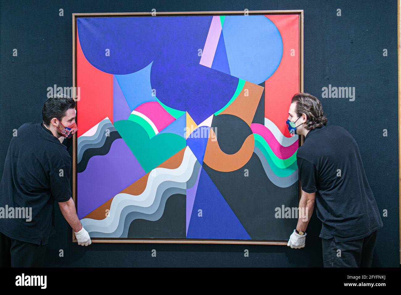 NEW BOND STREET LONDRA 28 MAGGIO 2021. MOHAMED MELEHI, (Marocco, 1936-2020), senza titolo. Stima: £50,000-80,000. La photo call per la vendita Bonhams d'arte moderna e contemporanea mediorientale. Credit: amer Ghazzal/Alamy Live News Foto Stock