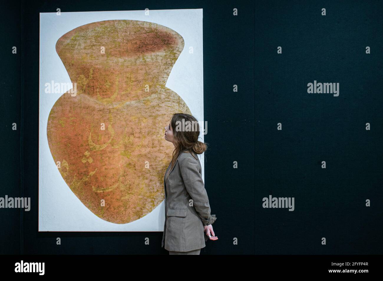 NEW BOND STREET LONDRA 28 MAGGIO 2021. FARHAD MOSHIRI (Iran, nato nel 1963) senza di te la vita non ha colore (Bedoone a zendegi birang shode). Stima: £ 50,000 - 80,000. L'invito fotografico per la vendita di arte moderna e contemporanea mediorientale di Bonhams, l'era perduta del modernismo iracheno. Credit: amer Ghazzal/Alamy Live News Foto Stock