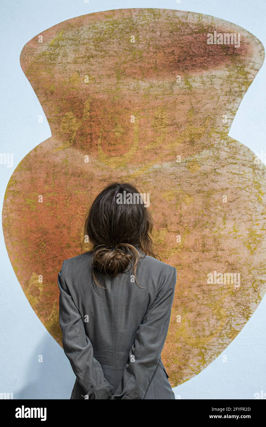 NEW BOND STREET LONDRA 28 MAGGIO 2021. FARHAD MOSHIRI (Iran, nato nel 1963) senza di te la vita non ha colore (Bedoone a zendegi birang shode). Stima: £ 50,000 - 80,000. L'invito fotografico per la vendita di arte moderna e contemporanea mediorientale di Bonhams, l'era perduta del modernismo iracheno. Credit: amer Ghazzal/Alamy Live News Foto Stock