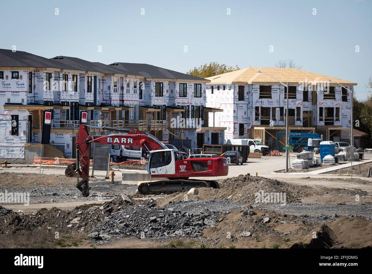 Nuove case in costruzione ad Amherstview, Ontario, venerdì 14 maggio 2021. Foto Stock