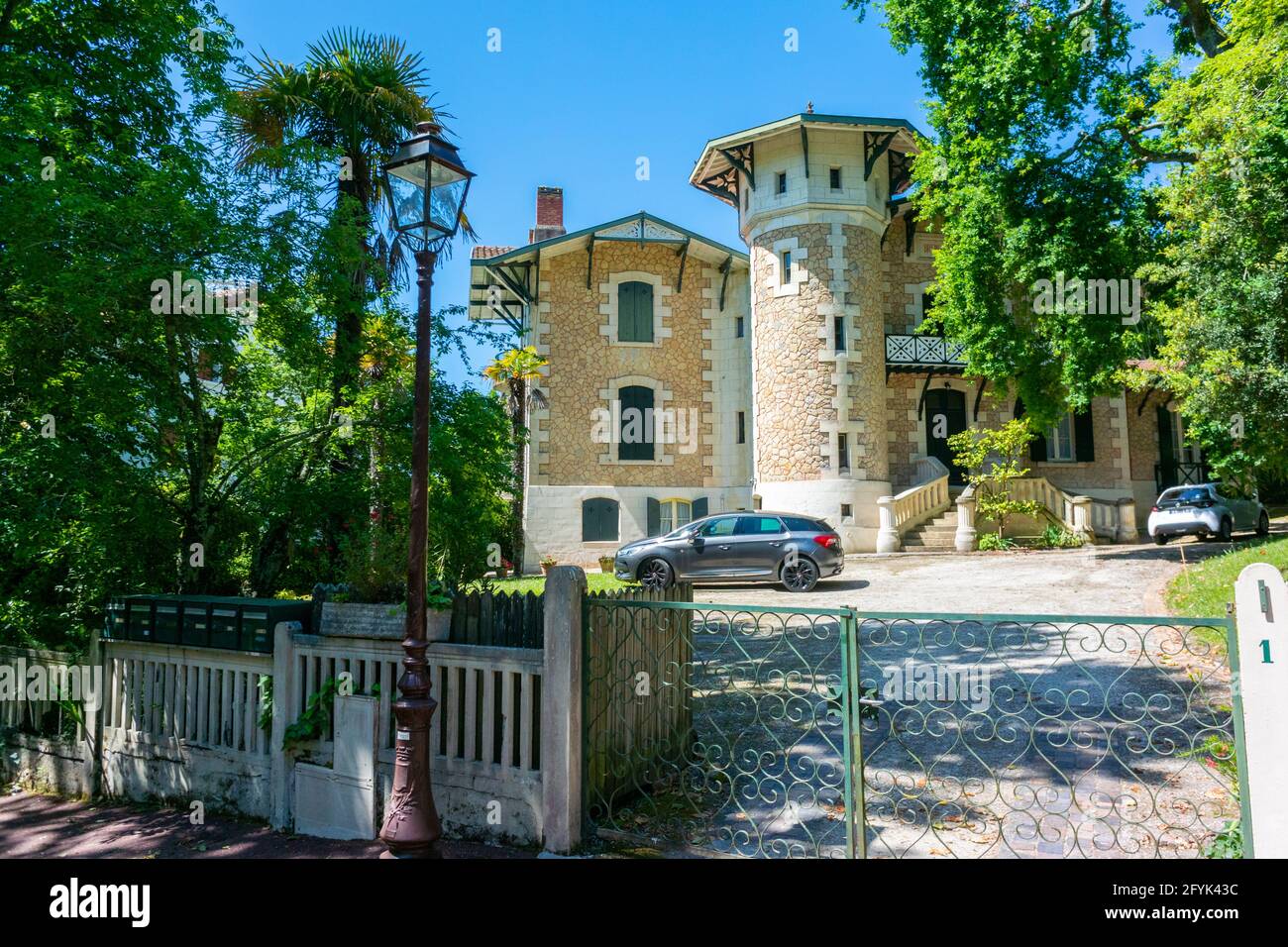 Arcachon, Francia, Scenes, la vecchia architettura della Ville d'Hiver, quartiere storico, Case private, Palazzo principale, 'la Villa Bremontier' Foto Stock