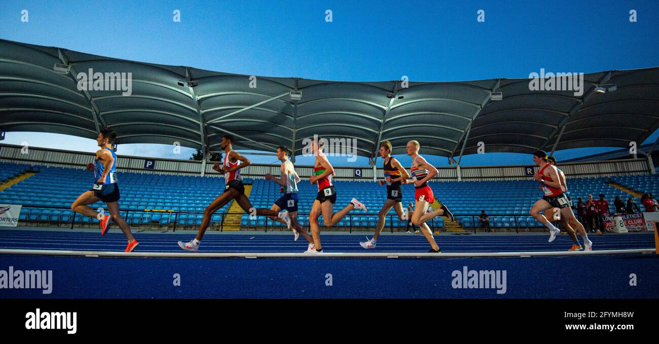 MANCHESTER - INGHILTERRA. 27 MAGGIO: 5000m uomini durante l'evento di atletica internazionale di Manchester a SportCity, Manchester, giovedì 27 maggio 2021. Foto Foto Stock