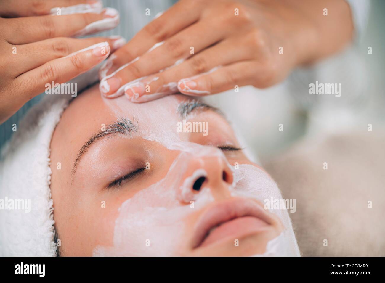 Maschera facciale cosmetica ringiovanente Foto Stock