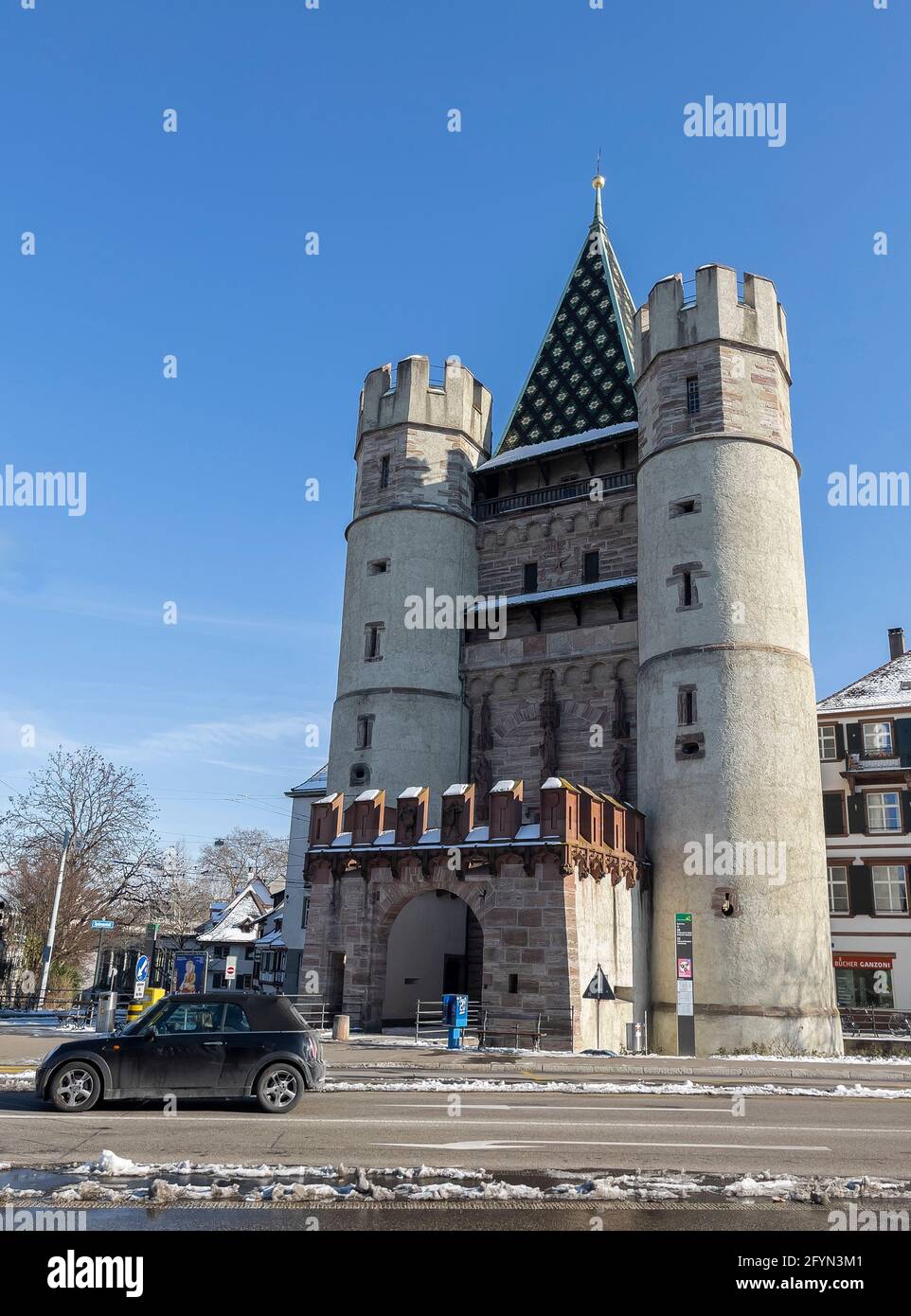Basilea, Svizzera - 14 febbraio 2021: Spalentor a Basilea è una ex porta della città. Sono considerati una delle porte piu' belle della citta' in SW Foto Stock