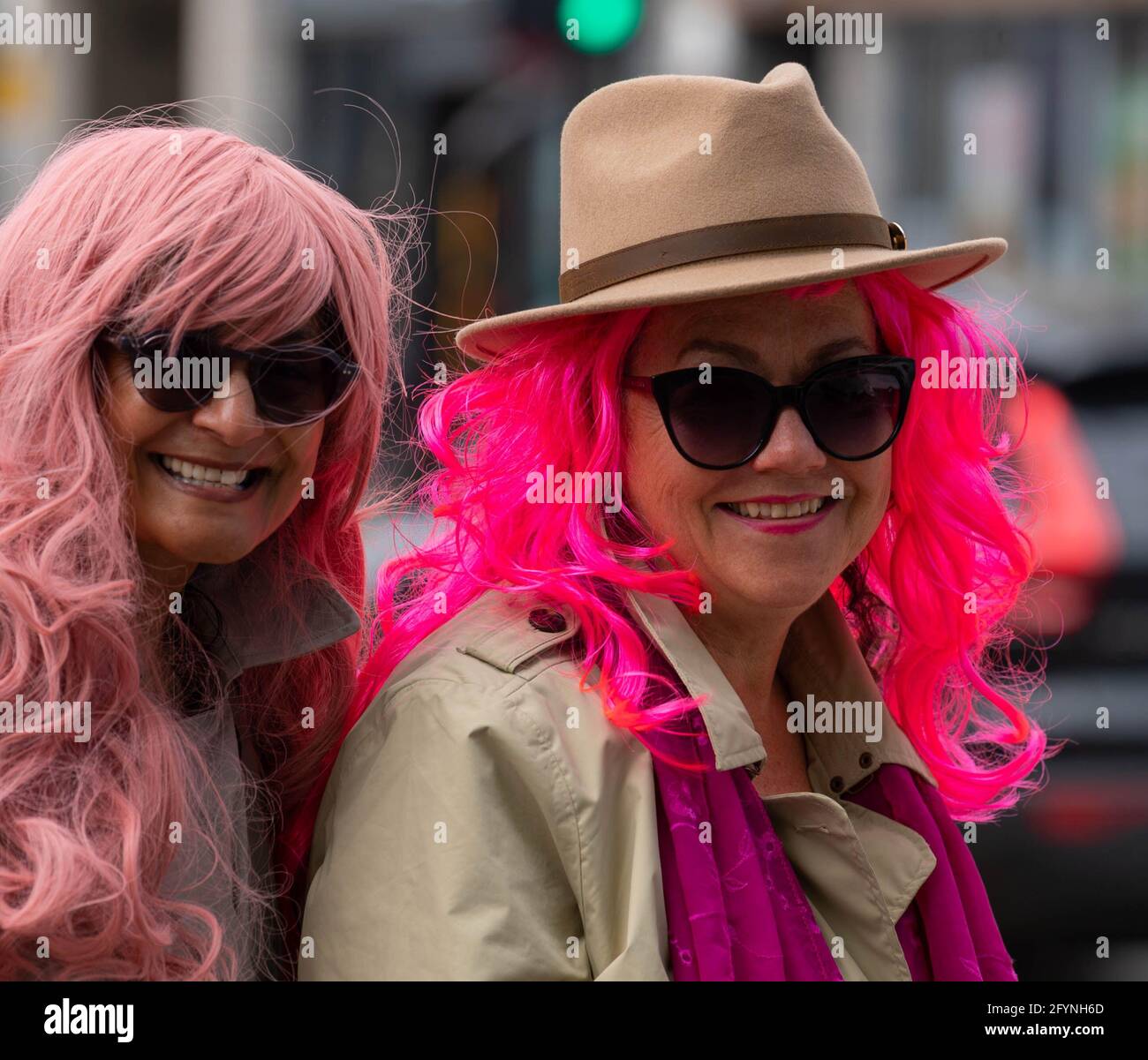 Brentwood Essex 29 maggio 2021 UN gioco di mistero di omicidio basato sulla posizione GPS che si gioca in Brentwood Essex poche ore dopo un doppio pugnale in Brentwood High Street. Credit: Ian Davidson/Alamy Live News Foto Stock
