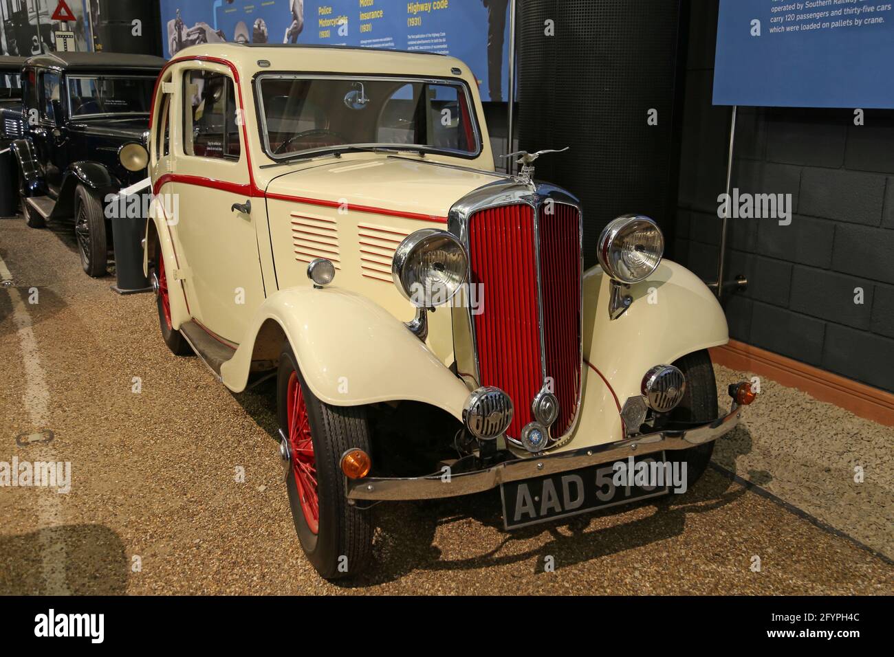 Standard 10/12 Speedline Sports Coupe (1934), Time Road, British Motor Museum, Gaydon, Warwick, West Midlands, Inghilterra, Gran Bretagna, Regno Unito, Europa Foto Stock