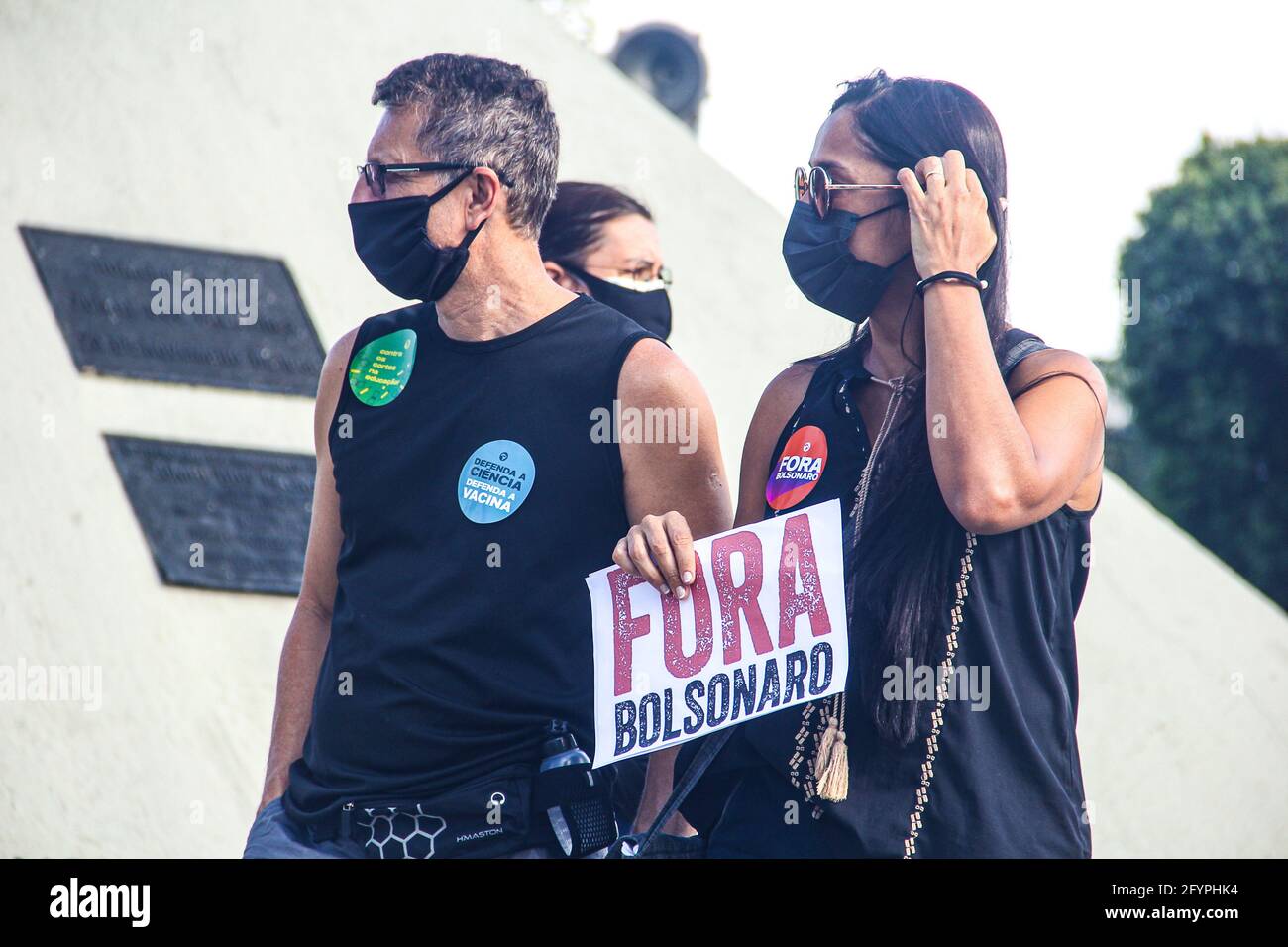 Rio de Janeiro, Brasile. 29 maggio 2021. Un'ondata di protesta contro il governo Bolsonaro si è svolta questo sabato (29°), in tutto il Brasile. A Rio de Janeiro, la manifestazione del nome n. 29M, si è svolta presso la statua di Zumbi dos Palmares nel centro di Rio, questa mattina, con grida di Fora Bolsonaro, vaccino nel braccio e cibo sul piatto, i manifestanti hanno criticato l'attuale governo per aver trascurato la popolazione, Per aiuti d'urgenza e decessi dovuti al Covid19. Credit: Alexandre Silva/FotoArena/Alamy Live News Foto Stock