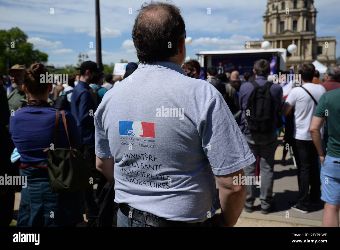 A Parigi, il Democracy Festival ha riunito diverse centinaia di persone che sono venute ad ascoltare discorsi 'pro-frexit' per uscire dall'Unione europea Foto Stock