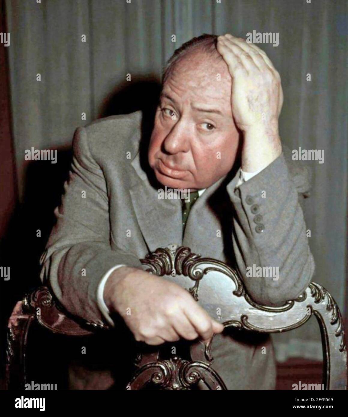 ALFRED HITCHCOCK (1899-1980 produttore di film, regista e sceneggiatore inglese circa 1955 Foto Stock