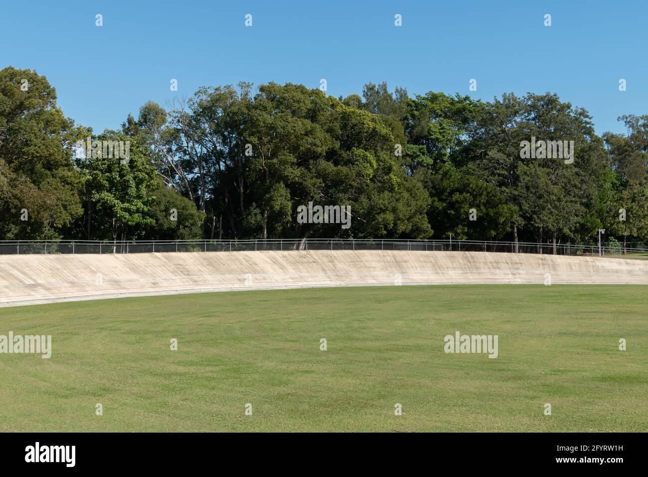 Velodromo esterno in cemento, pista ciclabile a Queensland, Australia Foto Stock