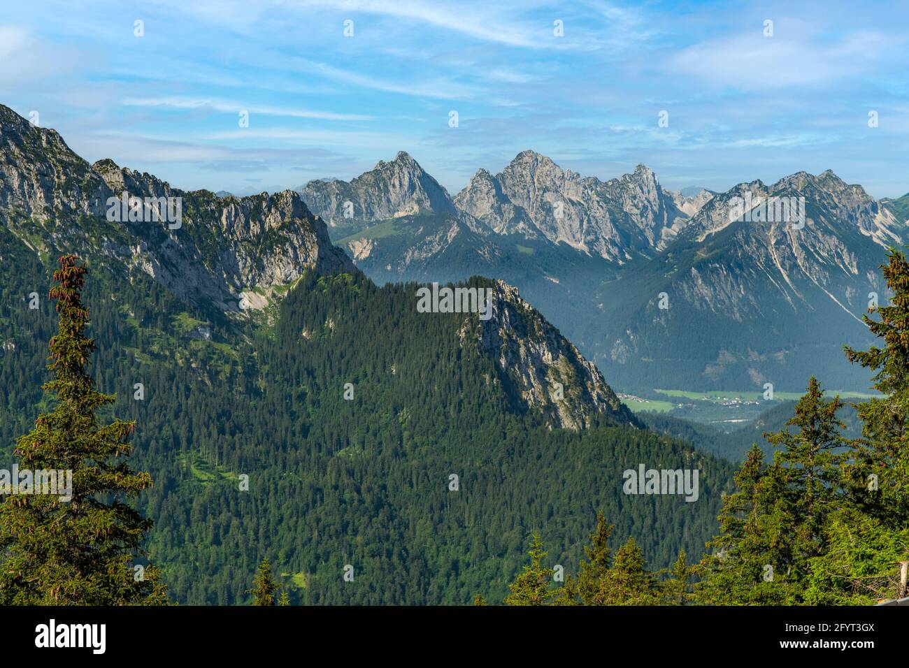 Alpi tedesche da Tegelberg, Germania Foto Stock
