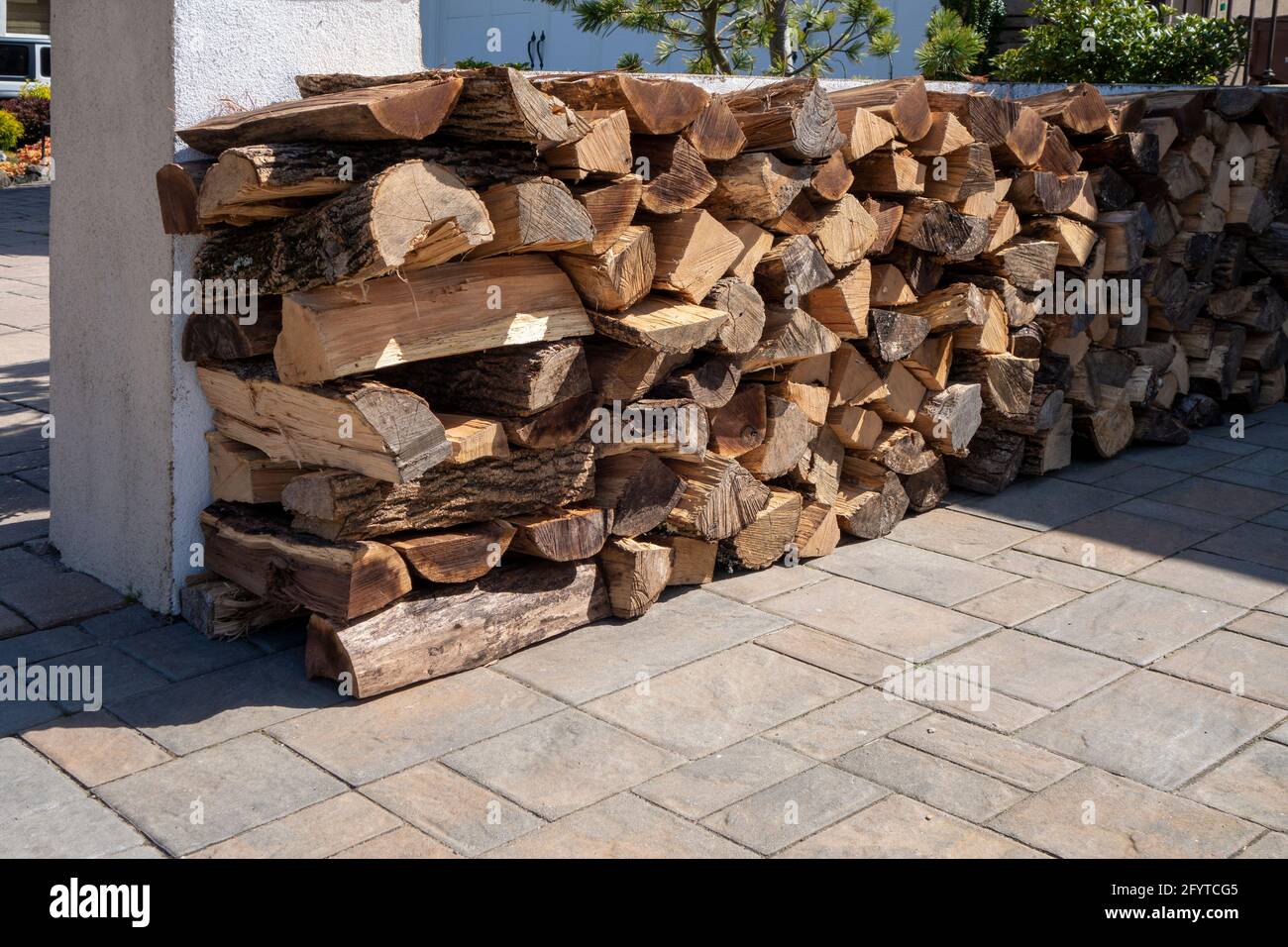 Legna di fuoco stock per l'inverno o stufa di cottura di legno Foto Stock