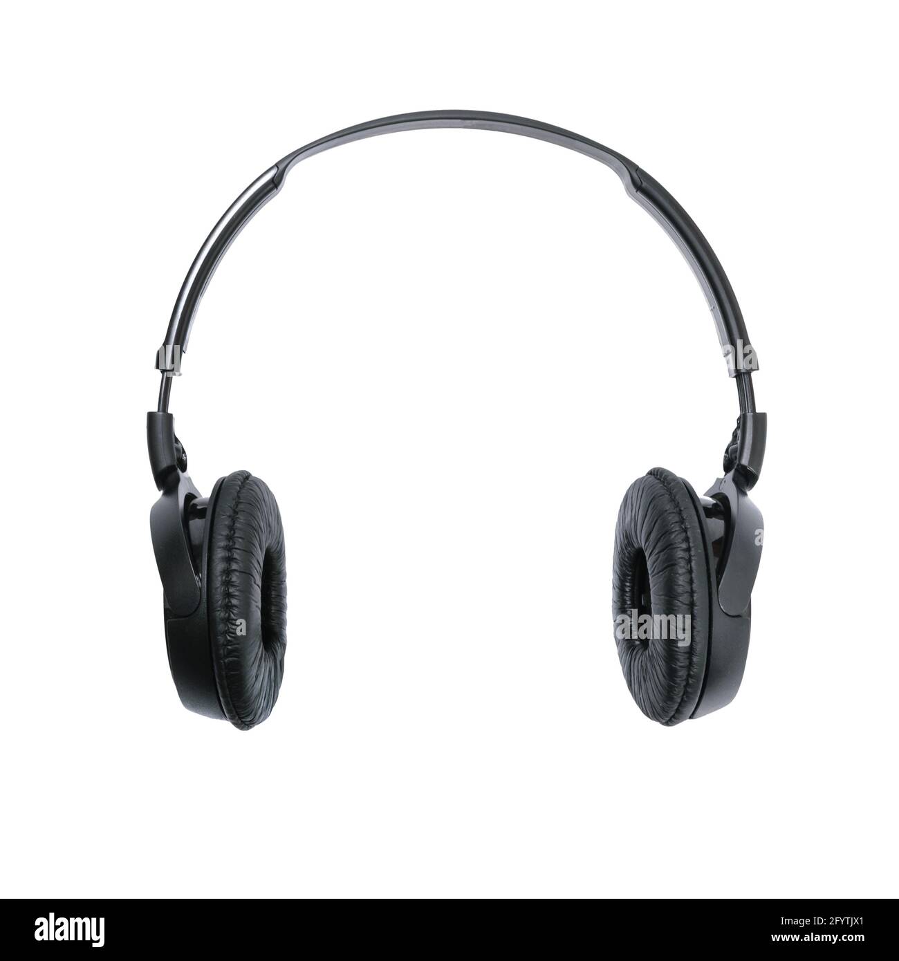 Moderne cuffie wireless nere isolate su sfondo bianco in primo piano. File PNG con sfondo trasparente. Foto Stock