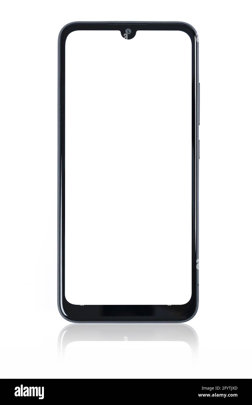 Vista frontale di un nuovo moderno mockup nero per smartphone con schermo bianco vuoto e specchio a riflessione isolato su sfondo bianco (dettagli alti). Foto Stock